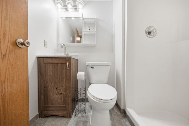 5452 Helena Road N, Oakdale, MN 55128