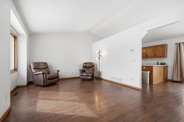 5452 Helena Road N, Oakdale, MN 55128