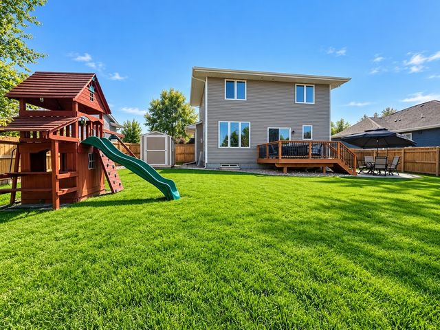 135 SE Trillium Drive, Waukee, IA 50263