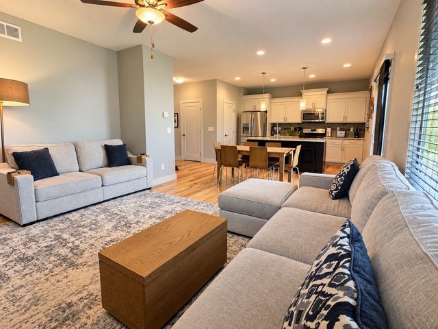 135 SE Trillium Drive, Waukee, IA 50263