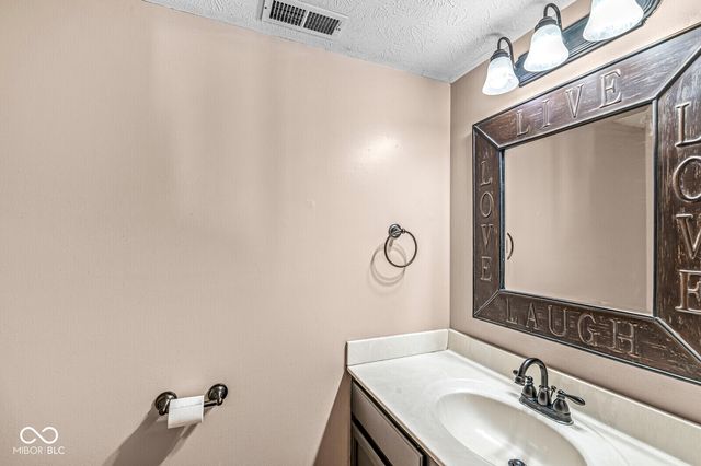 7603 Monterey Circle, Avon, IN 46123