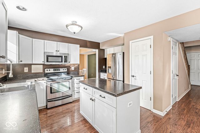 7603 Monterey Circle, Avon, IN 46123