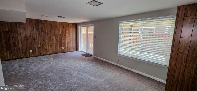 5677 PHELPS LUCK DR, Columbia, MD 21045