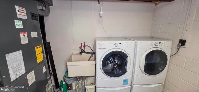 5677 PHELPS LUCK DR, Columbia, MD 21045