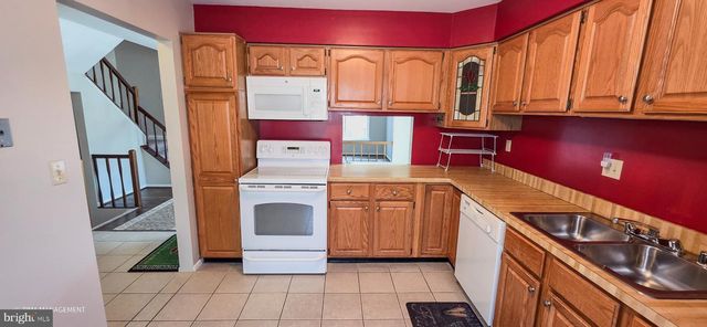 5677 PHELPS LUCK DR, Columbia, MD 21045