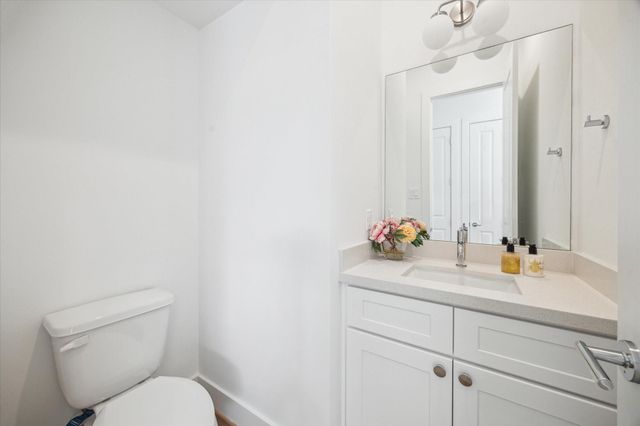 845 Elkhart Street B, Houston, TX 77091