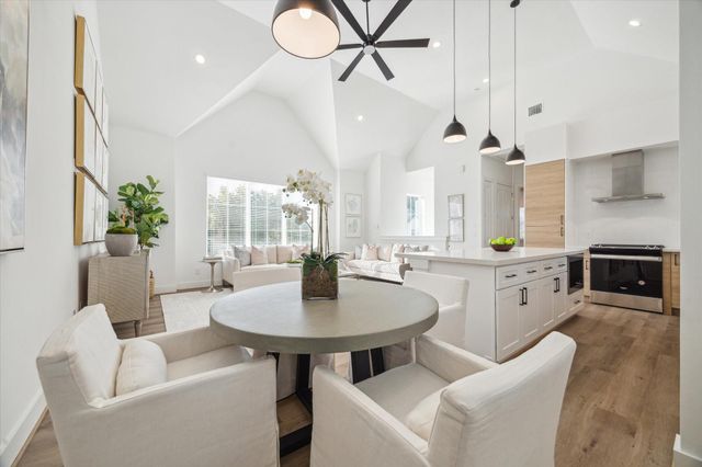 845 Elkhart Street B, Houston, TX 77091