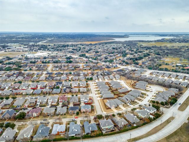 2301 Trickling Creek Drive, Garland, TX 75041