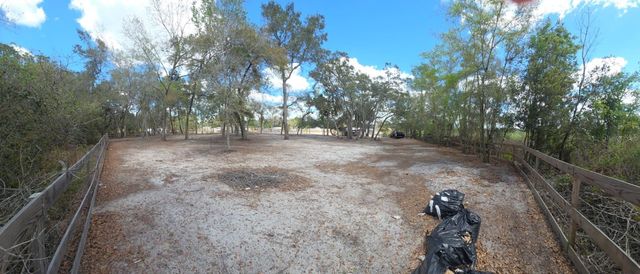 3RD AVENUE, Deland, FL 32720