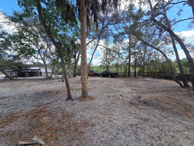 3RD AVENUE, Deland, FL 32720