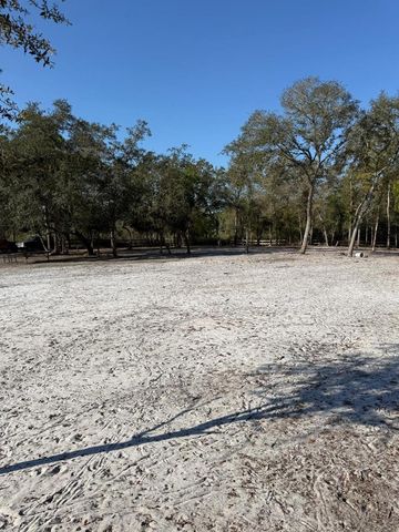 3RD AVENUE, Deland, FL 32720