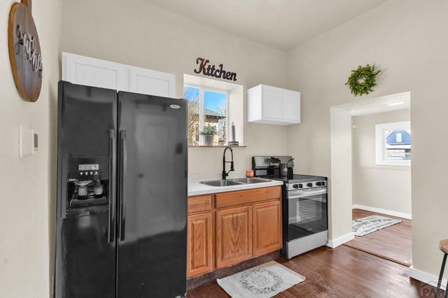 918 E 8th St, Pueblo, CO 81001