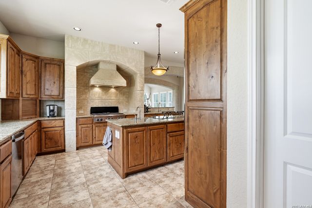 1280 Mystic Pkwy, Spring Branch, TX 78070
