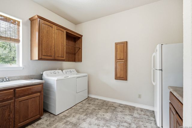 1280 Mystic Pkwy, Spring Branch, TX 78070