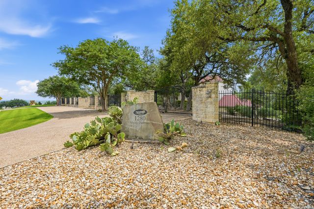 1280 Mystic Pkwy, Spring Branch, TX 78070