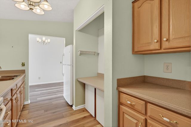 7638 CREST Drive N, Jacksonville, FL 32221