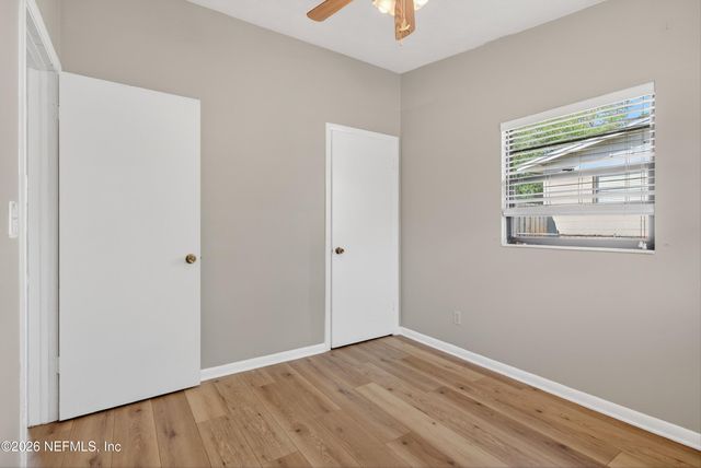 7638 CREST Drive N, Jacksonville, FL 32221