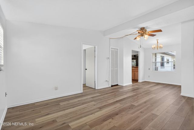 7638 CREST Drive N, Jacksonville, FL 32221