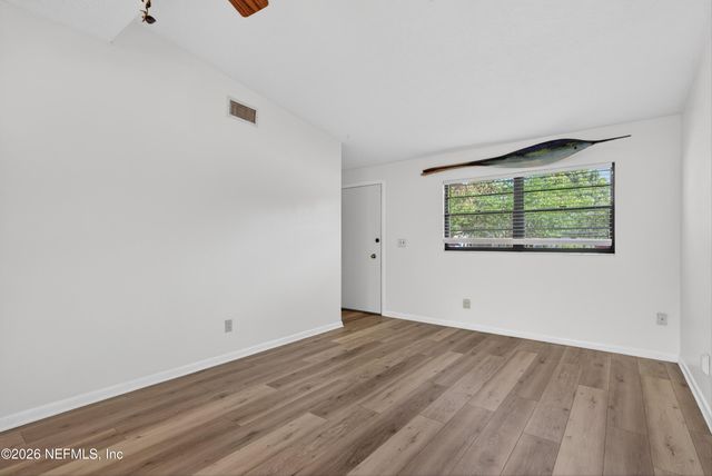 7638 CREST Drive N, Jacksonville, FL 32221