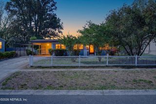 7638 CREST Drive N, Jacksonville, FL 32221