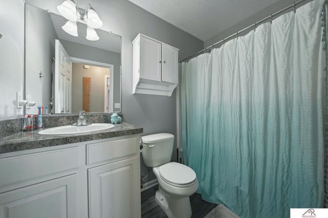 900 Fairway Ct Court, Crete, NE 68333