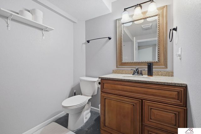 900 Fairway Ct Court, Crete, NE 68333