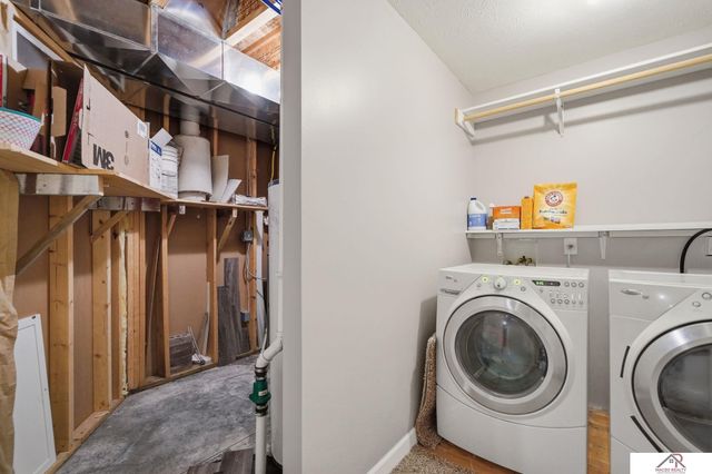 900 Fairway Ct Court, Crete, NE 68333