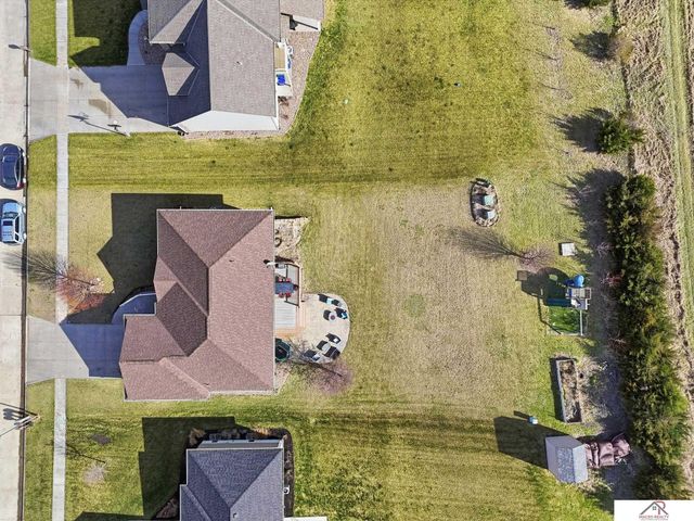 900 Fairway Ct Court, Crete, NE 68333