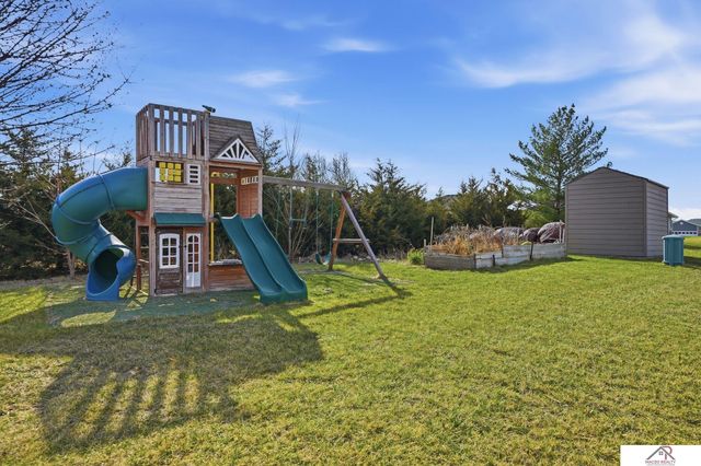 900 Fairway Ct Court, Crete, NE 68333