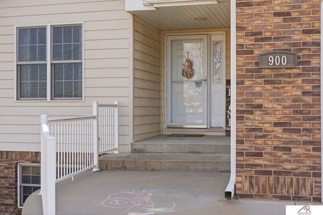 900 Fairway Ct Court, Crete, NE 68333