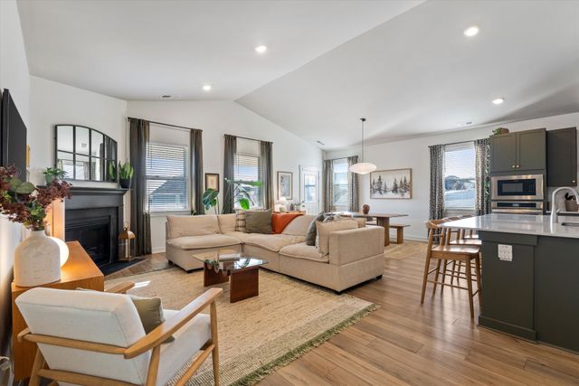 1116 Pebble Run Rd, Hendersonville, TN 37075