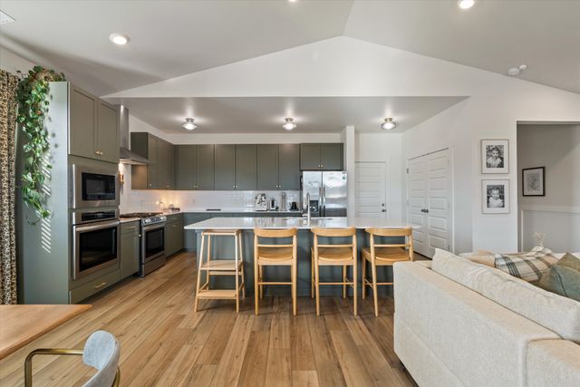 1116 Pebble Run Rd, Hendersonville, TN 37075