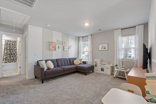 1116 Pebble Run Rd, Hendersonville, TN 37075