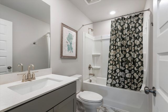 1116 Pebble Run Rd, Hendersonville, TN 37075