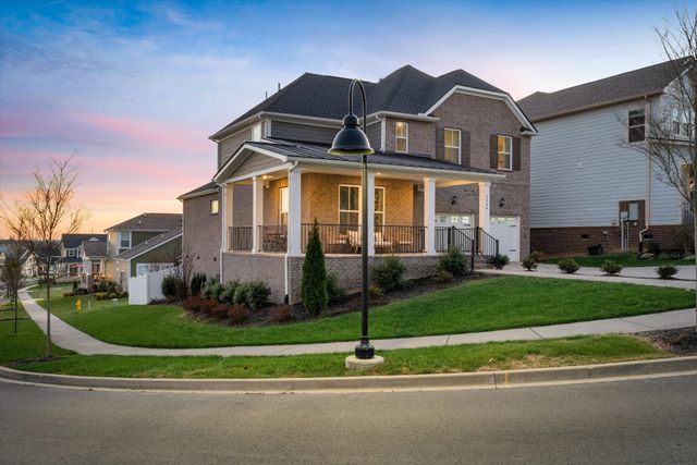 1116 Pebble Run Rd, Hendersonville, TN 37075