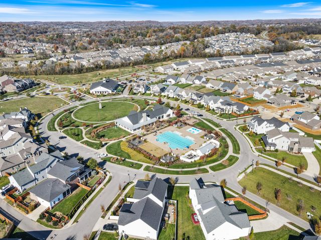 1116 Pebble Run Rd, Hendersonville, TN 37075