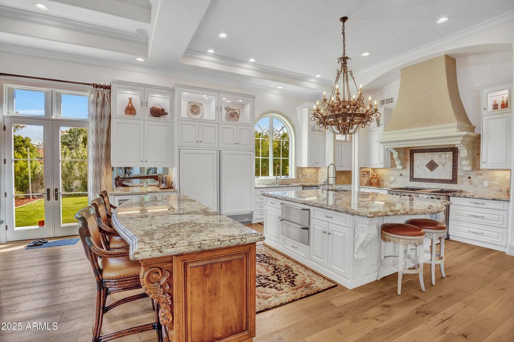 Image 17 of property listing at 7437 N 71ST Street, Paradise Valley, AZ 85253