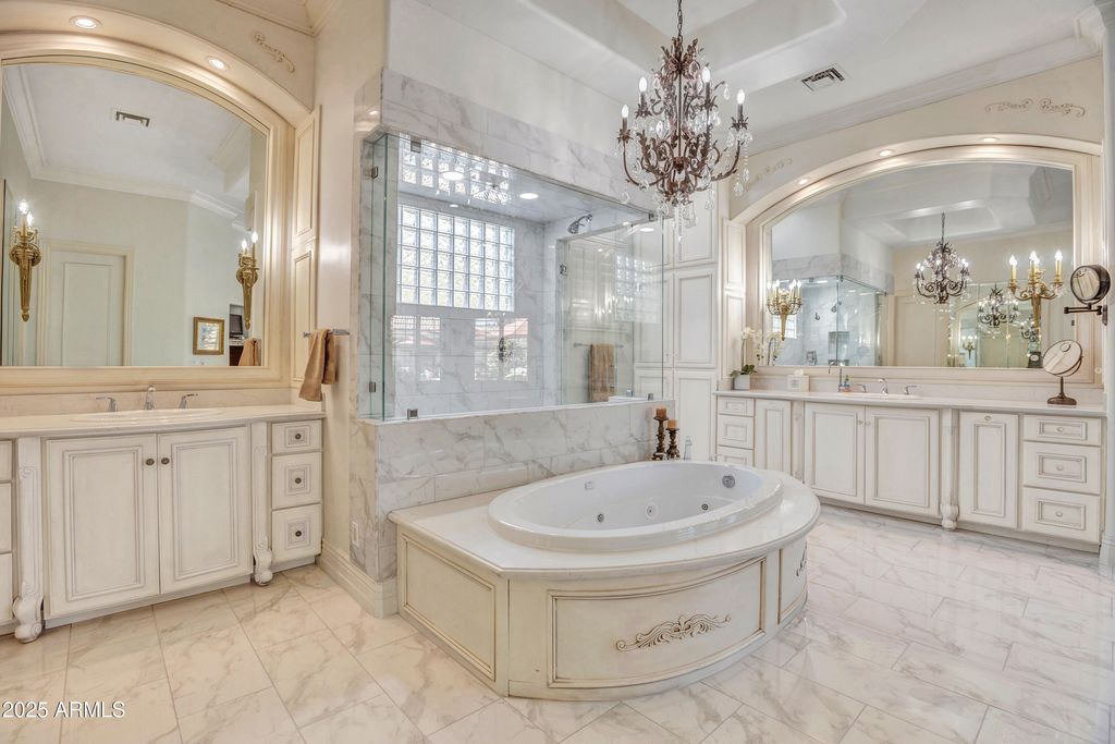 Image 31 of property listing at 7437 N 71ST Street, Paradise Valley, AZ 85253