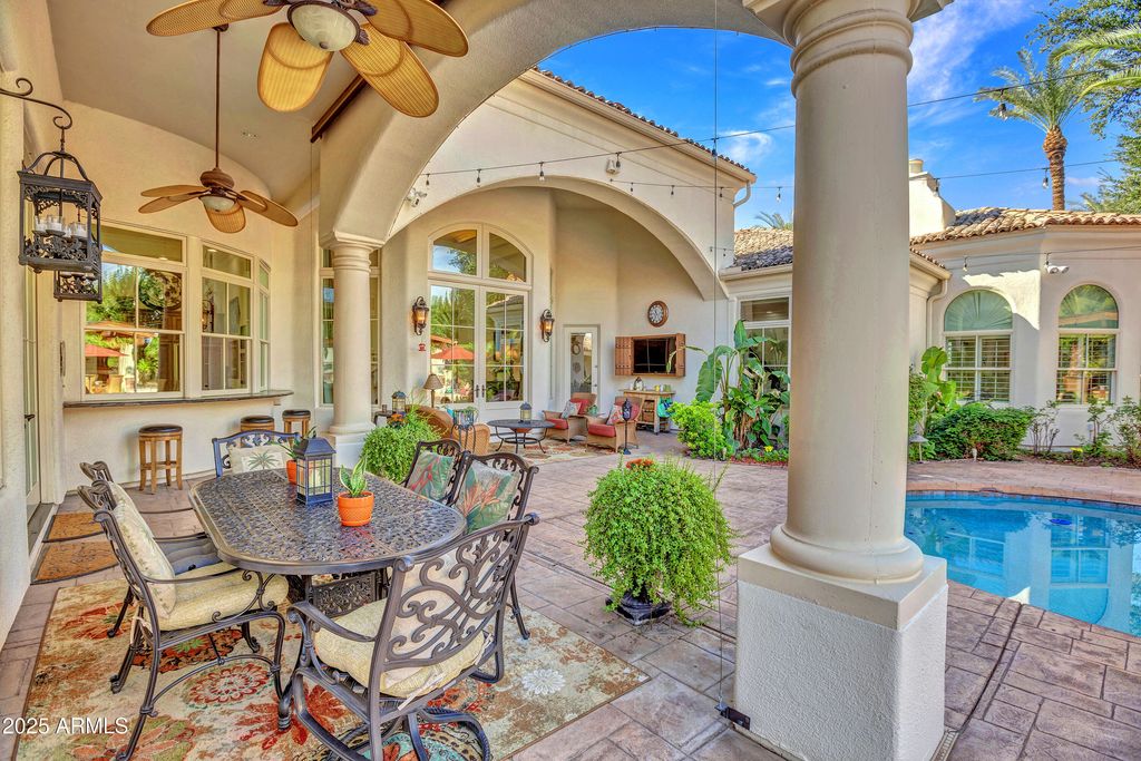 Image 47 of property listing at 7437 N 71ST Street, Paradise Valley, AZ 85253