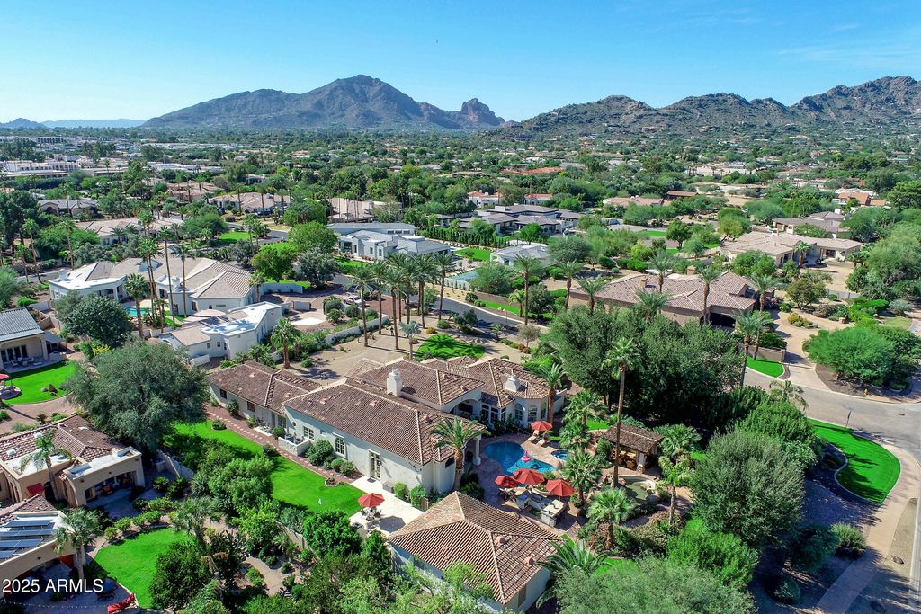 Image 70 of property listing at 7437 N 71ST Street, Paradise Valley, AZ 85253