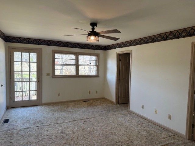 124 Terry Ave, Fayetteville, TN 37334