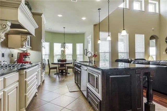 7326 Canadian Drive, Irving, TX 75039