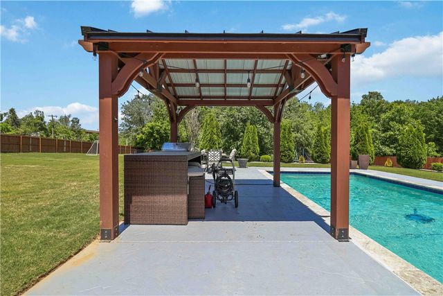 2764 Charismatic Avenue, Springdale, AR 72762