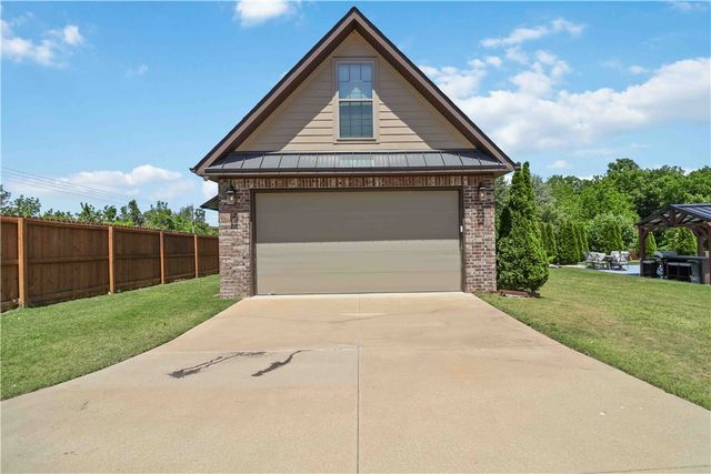 2764 Charismatic Avenue, Springdale, AR 72762