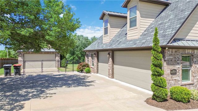 2764 Charismatic Avenue, Springdale, AR 72762
