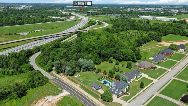 2764 Charismatic Avenue, Springdale, AR 72762