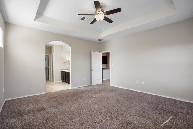 1860 Camino Corona SW, Los Lunas, NM 87031