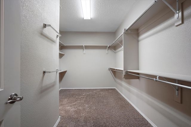 1860 Camino Corona SW, Los Lunas, NM 87031