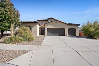1860 Camino Corona SW, Los Lunas, NM 87031