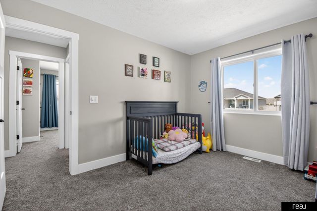 1653 Stonewood Avenue, Grand Island, NE 68803